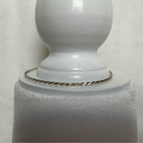 3 slim bracelets - Picture 2 of 8